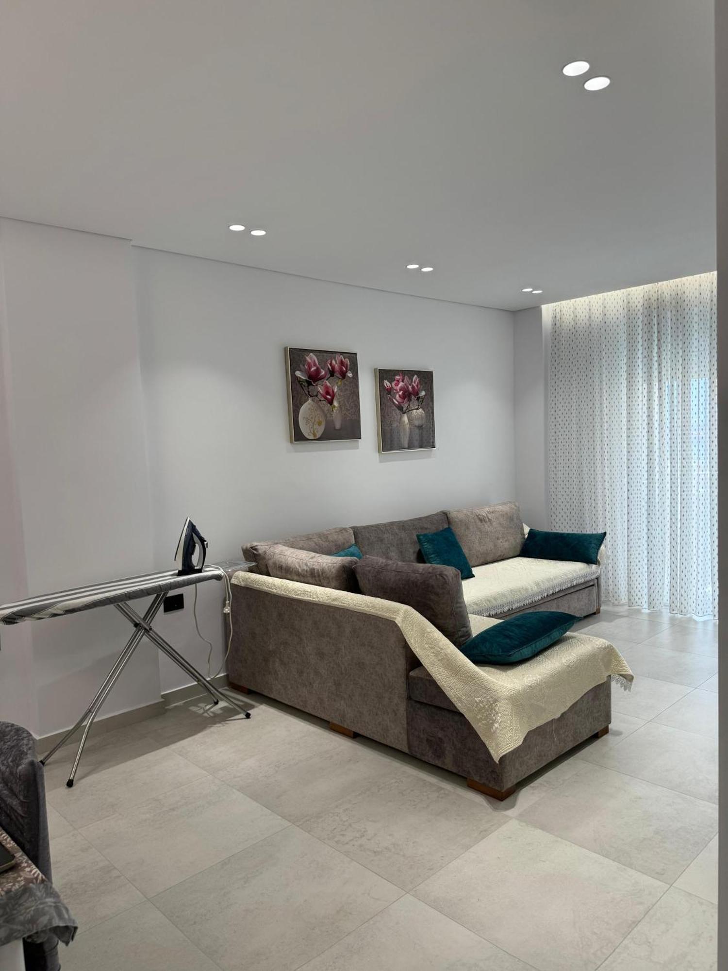 Alpha Lux Apartment Sarandë エクステリア 写真